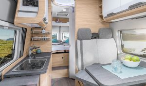 Innenbereich von einem Wohnmobil