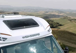 Front Außenansicht eines Wohnmobils